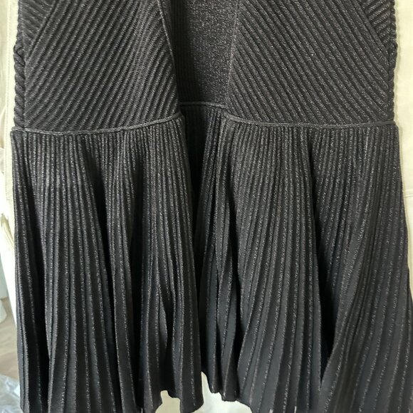 Alexander McQueen Tight Black Short Sleeve Dress Size S (BRNAD NEW W/ TAG) - Picture 3 of 10